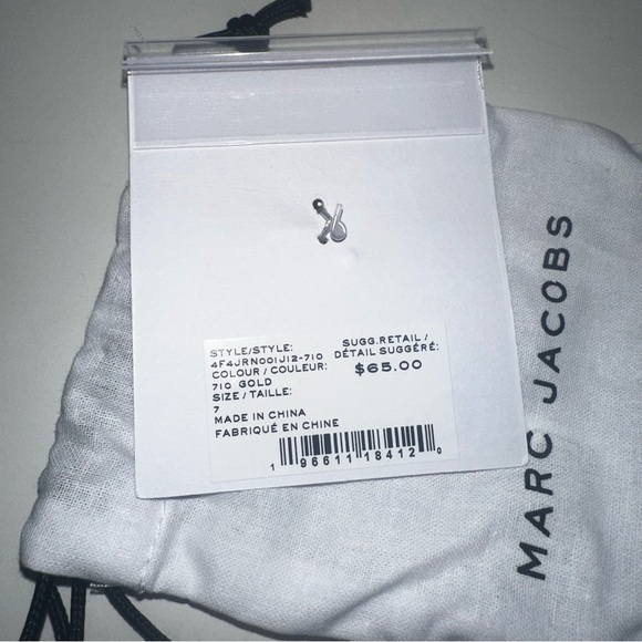 Marc Jacobs Monogram Ring - Picture 5 of 6